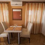 By The Sea - Ugljan - 8253 דירה