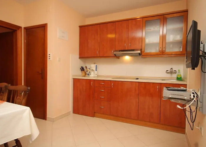 Appartement By The Sea - Ugljan - 8253