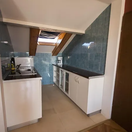 Appartement By The Sea Kukljica, Ugljan - 8253 *